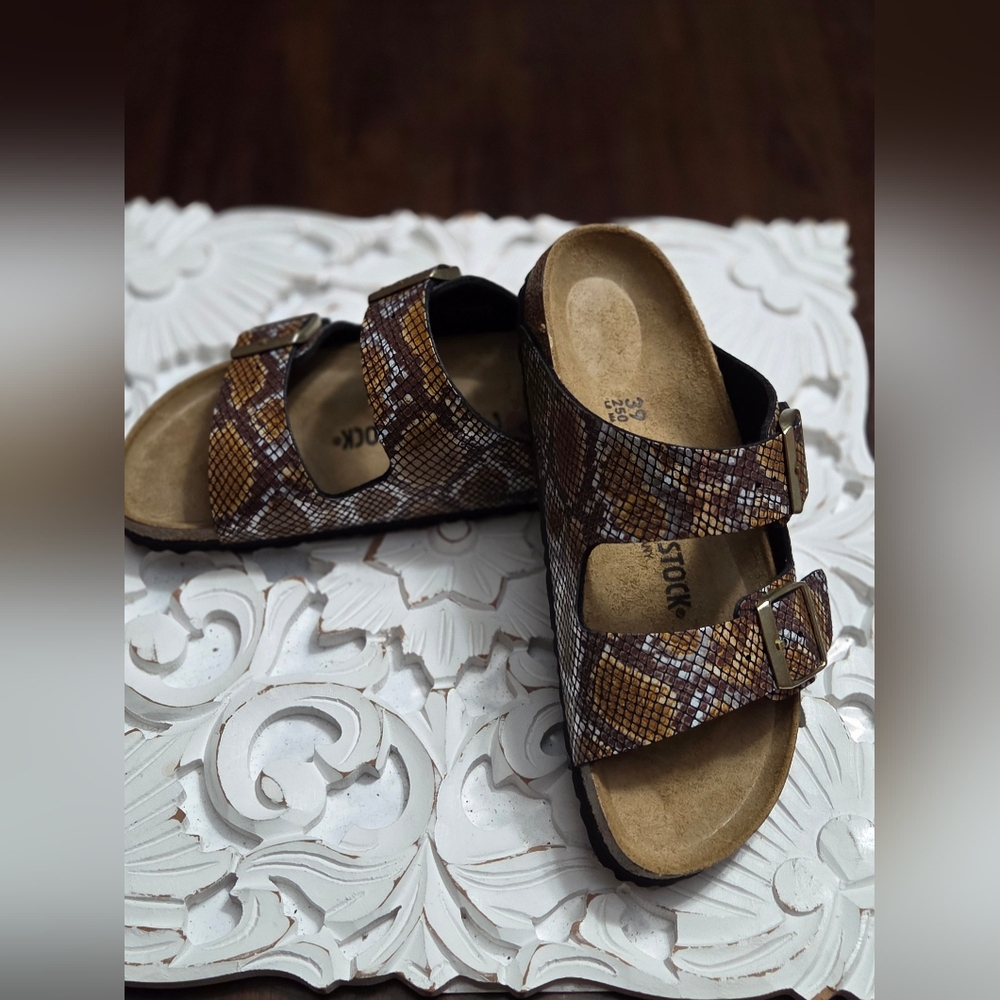 Authentic Birkenstock Womens Slide Size 8 - Picture 5 of 10